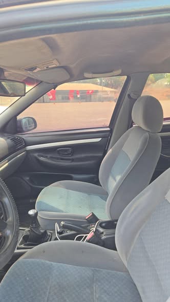 A picture of 2004 Peugeot 406