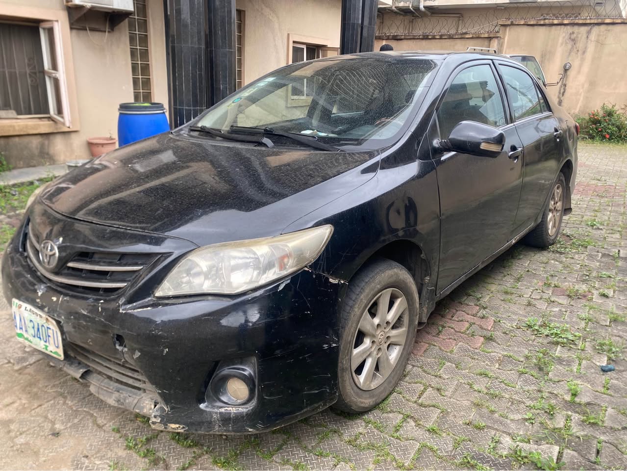 A picture of Car
