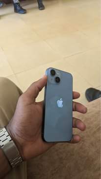 A picture of Iphone 14 plain 128GB