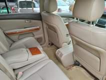 A picture of Clean and sound Lexus Rx330 2006 model