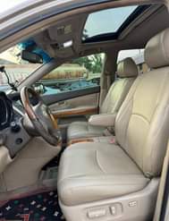 A picture of LEXUS RX350 07 year model Available as seen Nothing to