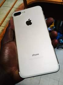 A picture of iPhone 7 Plus at 260k