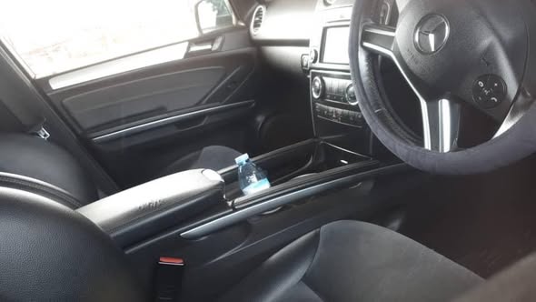 A picture of Mercedes benz 30m
