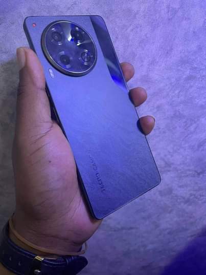 A picture of Tecno camon 30.
