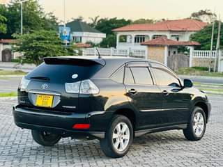A picture of TOYOTA HARRIER