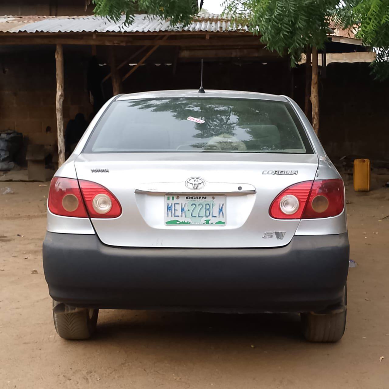 A picture of Nearly Used Toyota Corolla 2006 model painted on first body