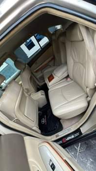 A picture of 2005 Lexus rx330 10 5m Tokunbo 08132657971
