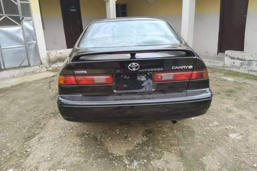 A picture of 2001 Toyota 2002
