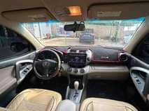 A picture of 5months registered 4plugs 2009 Toyota RAV4
