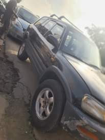A picture of Toyota rav4 2000 08038587752