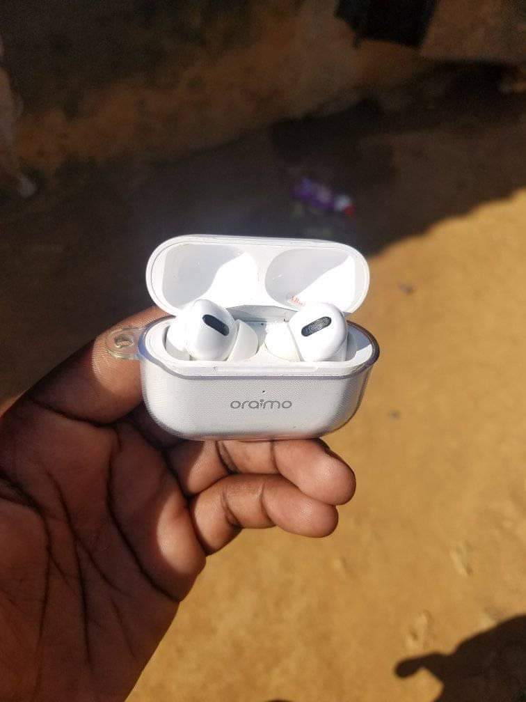 earbuds