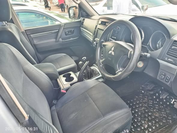 A picture of MITSUBISHI PAJERO