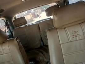 A picture of Toyota Sienna 2000