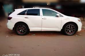 A picture of 2012 MODEL TOYOTA VENZA KEYLESS ENTRY PANORAMIC SUNROOF USED GRADE