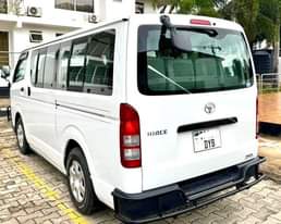A picture of TOYOTA HIACE