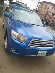 A picture of 2009 Toyota Highlander 4 plug engine Price 10m Location Amuwo