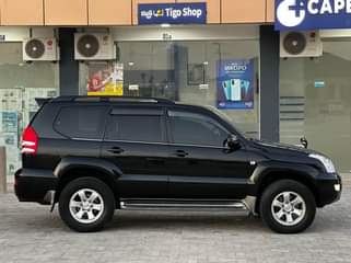 A picture of LANDCRUISER PRADO TX DYC 47.5M ____ BEI 47.5M TSH Whatsap