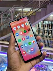 A picture of Samsung galaxy A04e