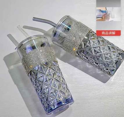 A picture of Cups