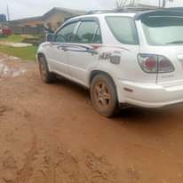 A picture of Rx300 2002