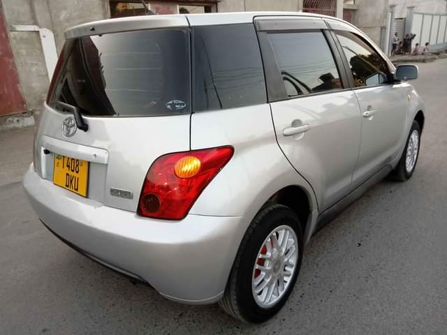 A picture of TOYOTA IST ON sele YEAR 2005 6 FUll A.C ODD.