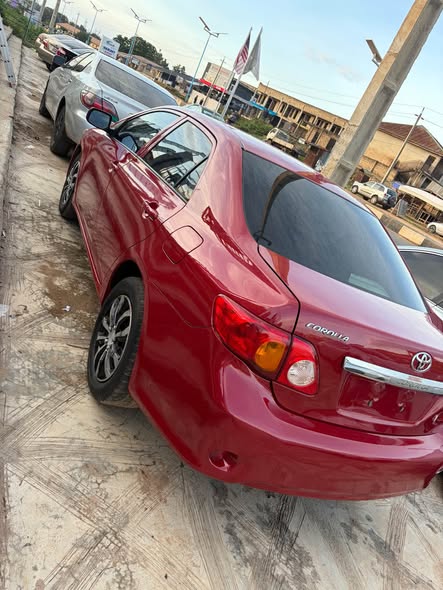 A picture of 2010 Toyota Corolla call 09066204108