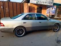 A picture of Lexus ES300