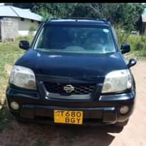 A picture of Nissan x tray milion 3 3 Ipo mwanza Automatic Engine