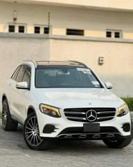 A picture of FOREIGN USED 2016 MERCEDES BENZ GLC300 Accident Free Panoramic roof