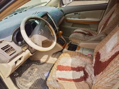 A picture of DISTRESS SALE NOW Extremely super sharp RX 330 06 Model