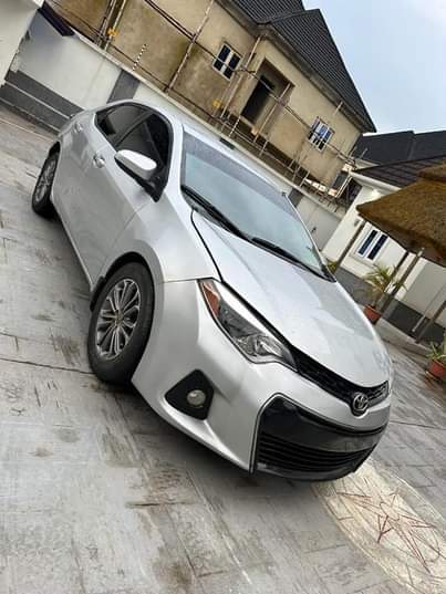 A picture of Toyota Corolla 2015 model