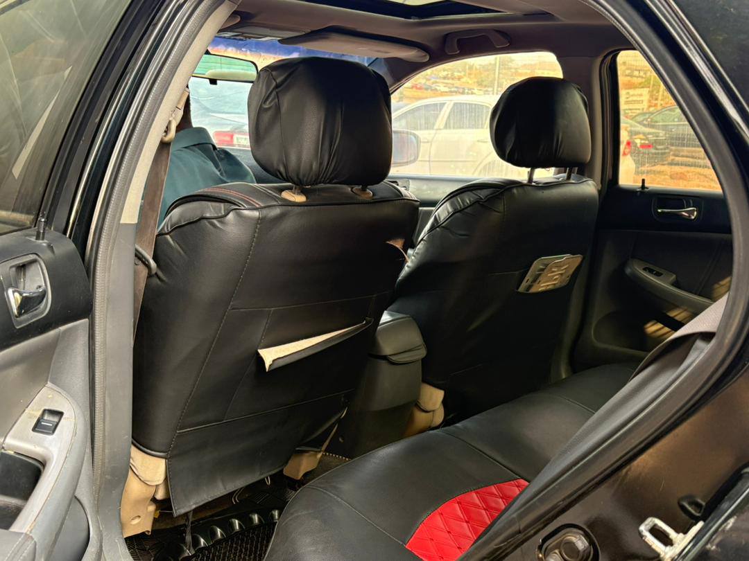 A picture of 2005 Honda Accord