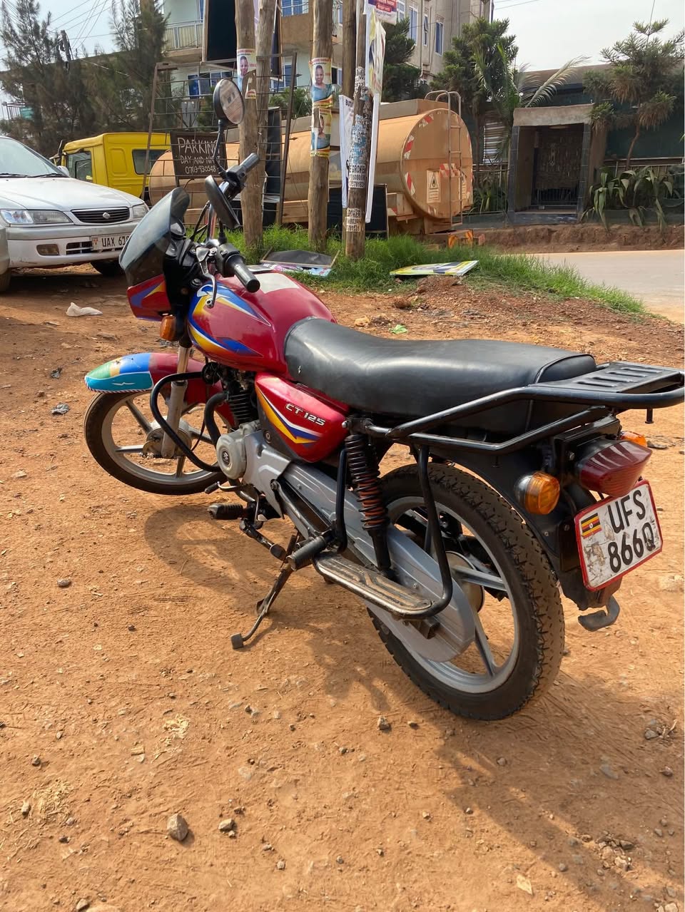 A picture of Bajaj CT 125cc