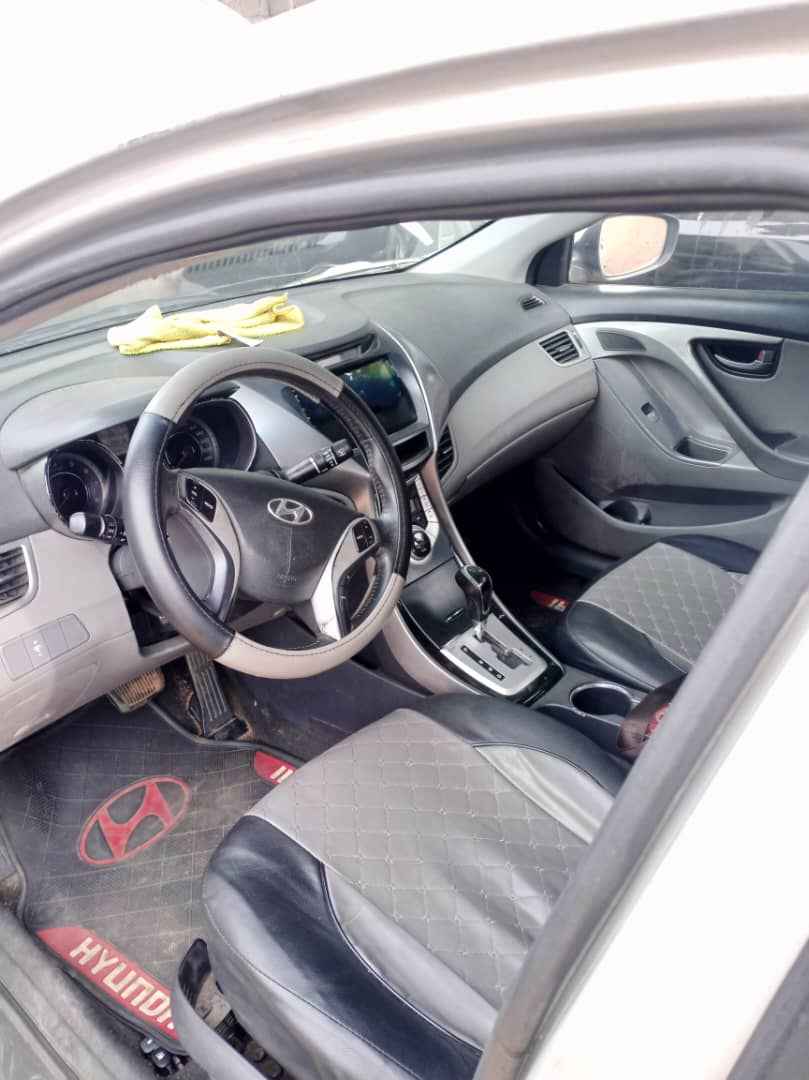 A picture of 2013 hyundai Elantra Key entry Sharp engine Sharp gear Ac