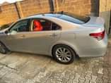 A picture of 2012 Lexus ES350 Full option