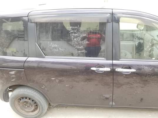 A picture of Toyota Sienta