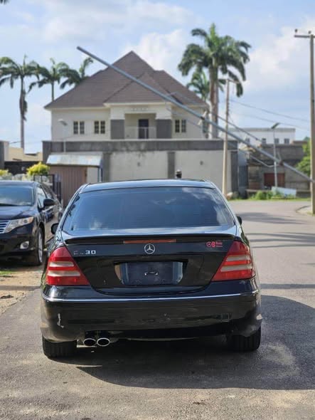A picture of MERCEDES BENZ C230 2007
