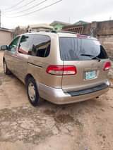 A picture of Toyota Sienna 03 For sale 08064945586