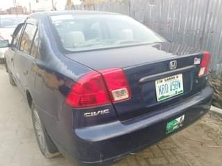 A picture of Honda civic 2005 08083629621