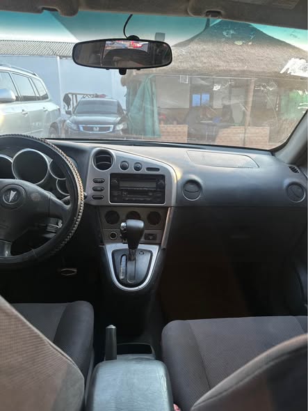 A picture of Distress pontiac vibe 2004