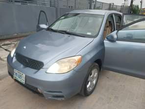 A picture of Toyota matrix 2005 model Partially first body Engine gear and