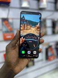 A picture of Tecno Camon 17 pro 256gb 8gb ram at only 400K