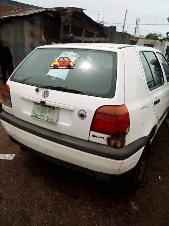 A picture of 1998 Golf Golf 3