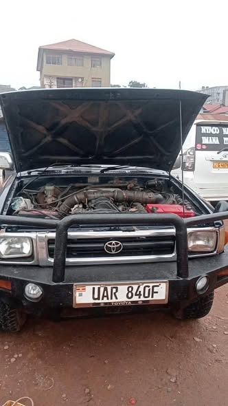 used toyota hilux