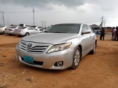 A picture of For sale Slightly used Distress sale 2009 Toyota Camry LE