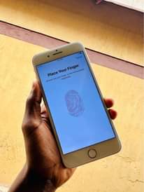 A picture of iPhone 7 Plus 32 Gb at 300k