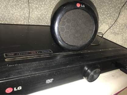 A picture of LG home theatre 330 watts