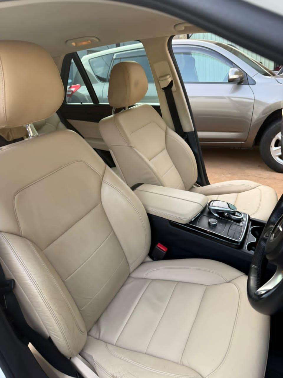 A picture of MERCEDES BENZ GLE