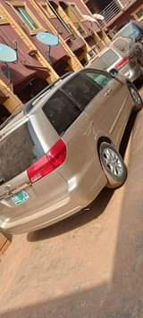 A picture of 2005 Toyota Sienna