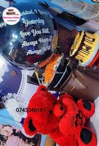 A picture of  RemmyCakesandEvents Surprisepackages flowerbouqeut moneyhampers balloons deliveryavailable 07